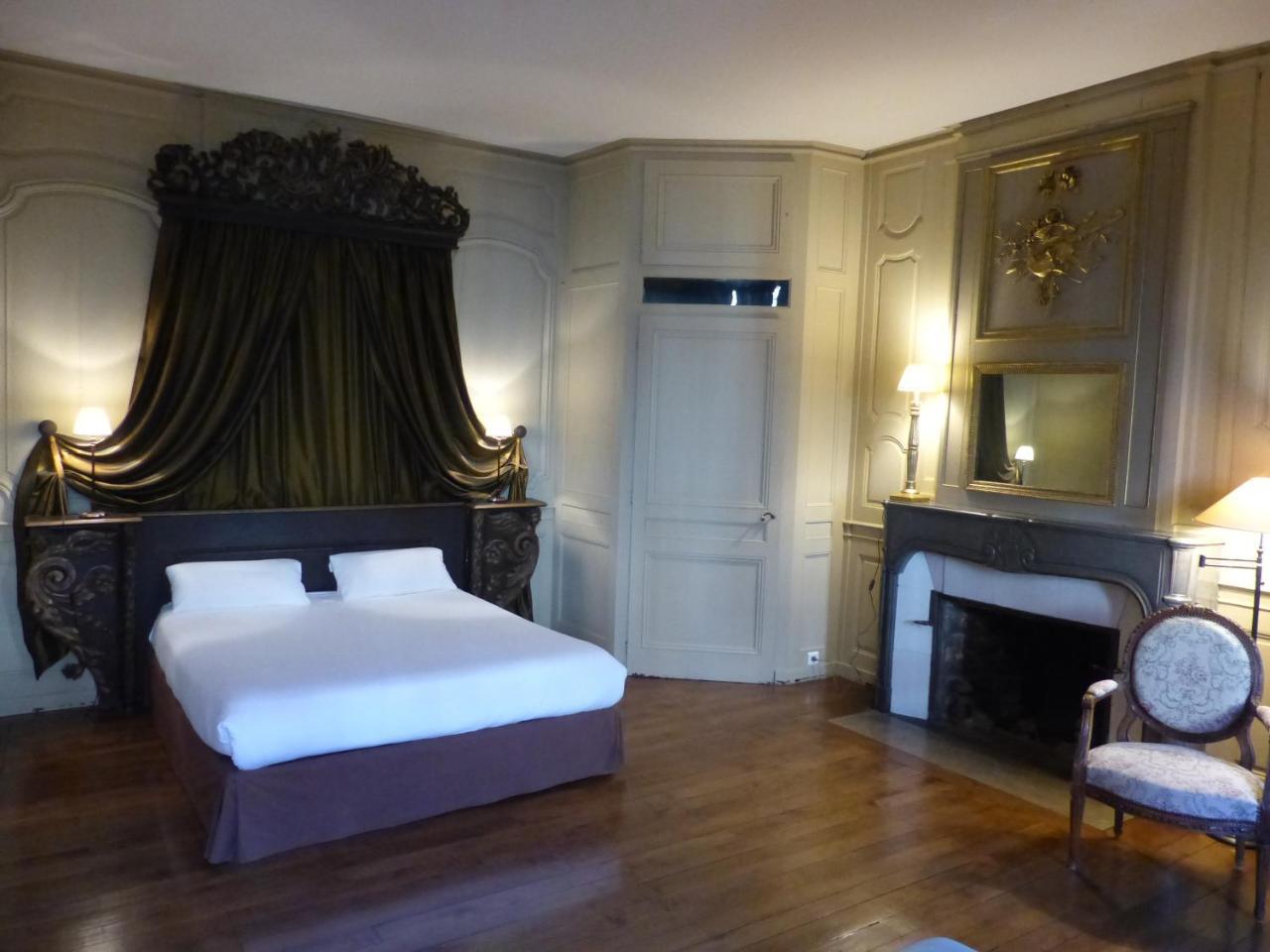 Residence Charles Quint เบอซองซง ภายนอก รูปภาพ